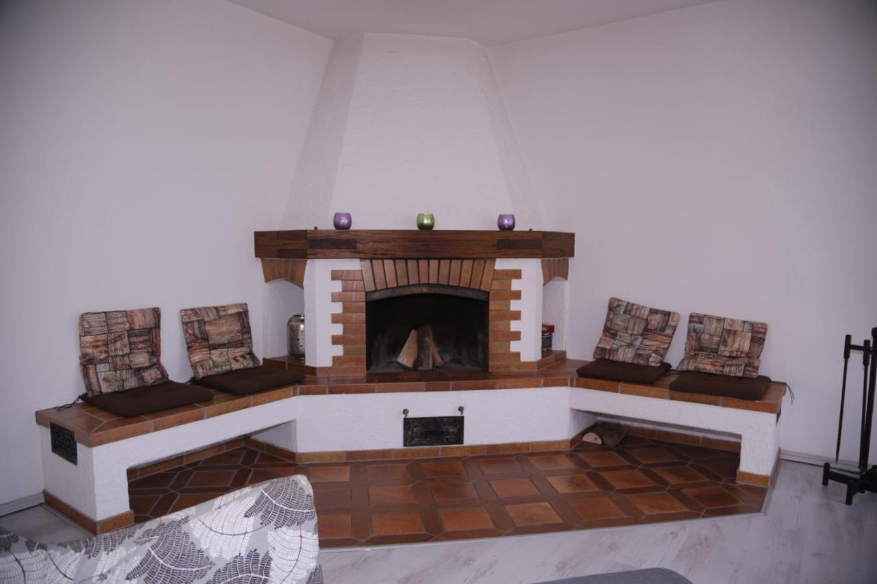 Haus Aissa Apartment Kandern Bagian luar foto
