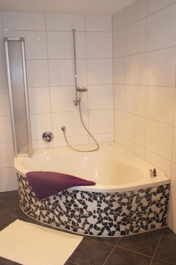 Haus Aissa Apartment Kandern Bagian luar foto